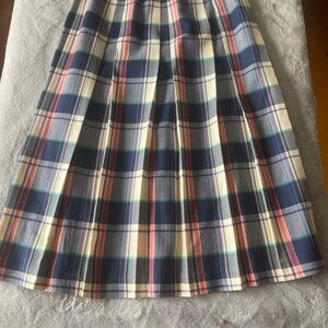 Century of Boston vintage Plaid Pleated Skirt in Navy and Cream Sz 12